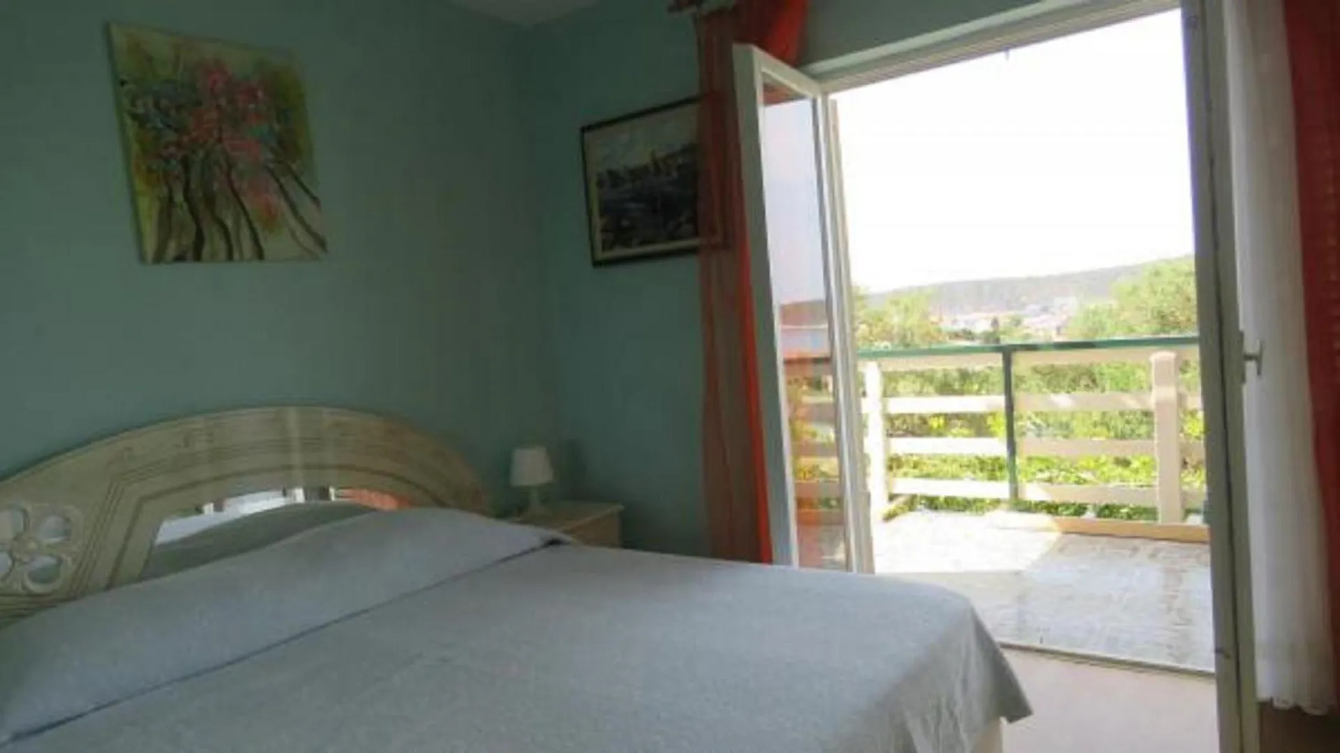 Апартаменты Serene Barbat Escape With Just Minutes From The Beach Раб Хорватия