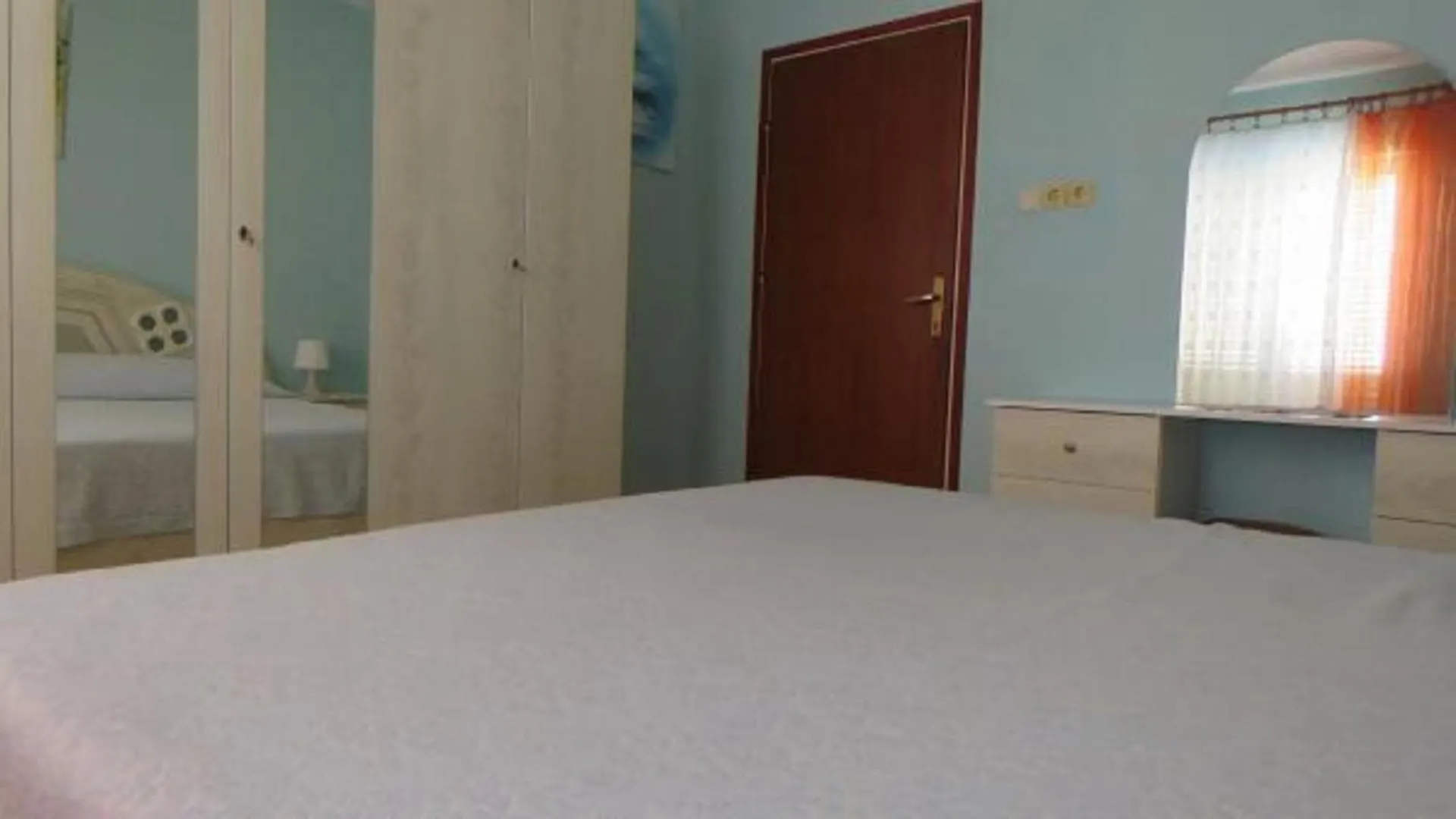 Serene Barbat Escape With Just Minutes From The Beach Rab Town 0*,