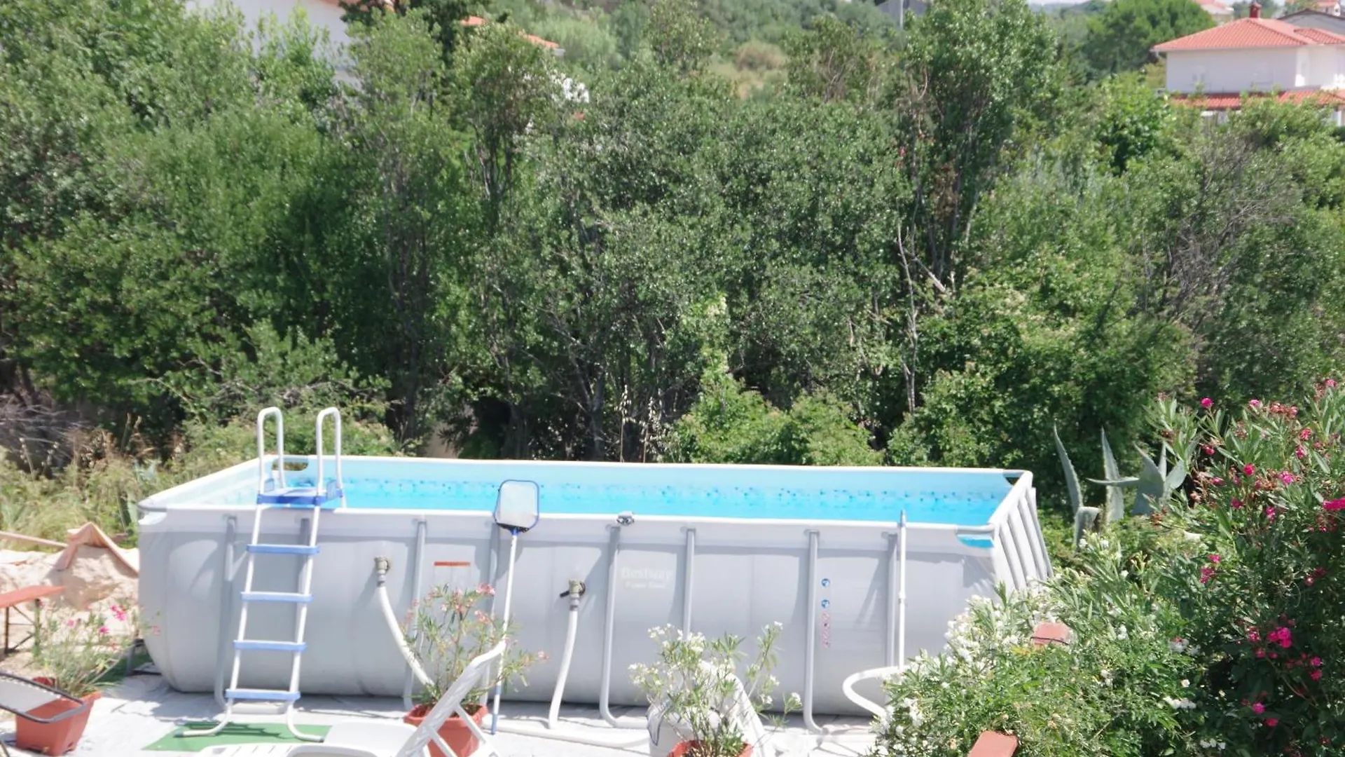 Serene Barbat Escape With Just Minutes From The Beach Rab Town Apartment