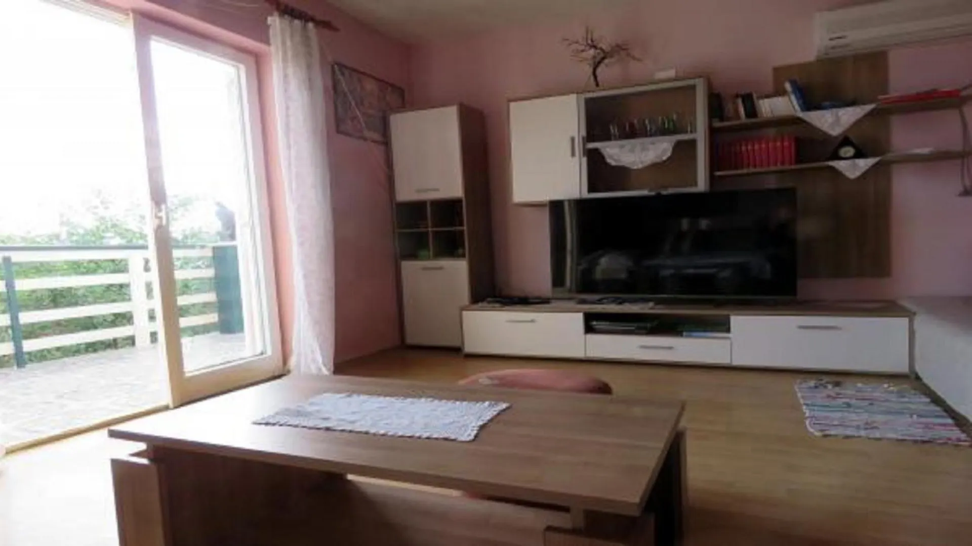 Serene Barbat Escape With Just Minutes From The Beach Раб 0*,