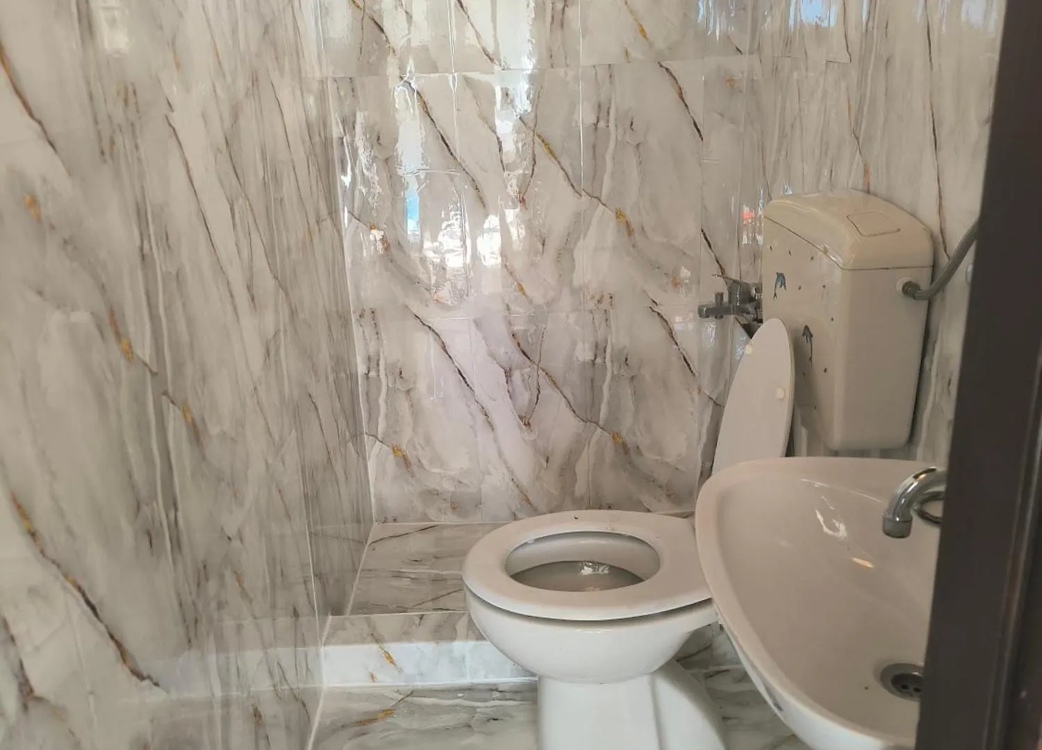 Apartment Serene Barbat Escape With Just Minutes From The Beach Rab Town Croatia