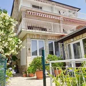 And Vinko Matic Apartman